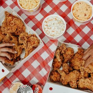 macaroni salad and coleslaw with chicken